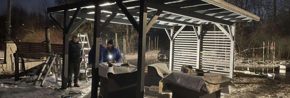 Wiata garażowa drewniana wykonana przez Drewport w Rybnik